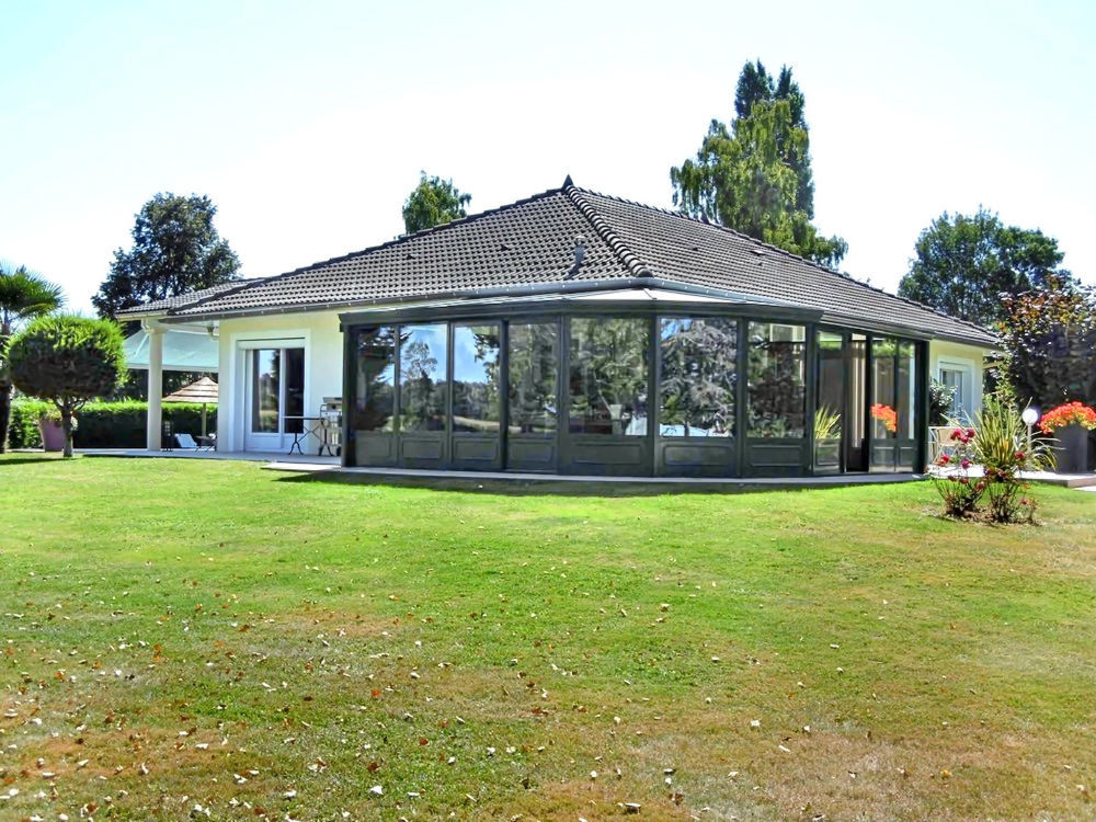 � vendre  Propri�t�/ch�teau Bourg-en-Bresse (01000)