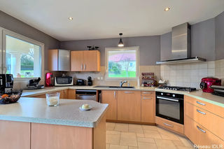  Maison � vendre 9 pi�ces 274 m�