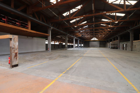 LOCAL D ACTIVITES ECONOMIQUES 8400 m2 4800000 25300 Pontarlier