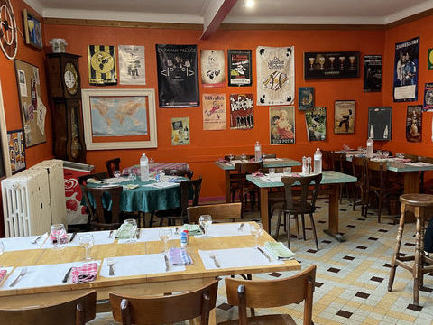 FOND DE COMMERCE BAR/RESTAURANT 45000 70100 Gray