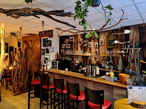 FONDS DE COMMERCE, Bar &agrave; cocktail hyper centre 79000 52100 St dizier