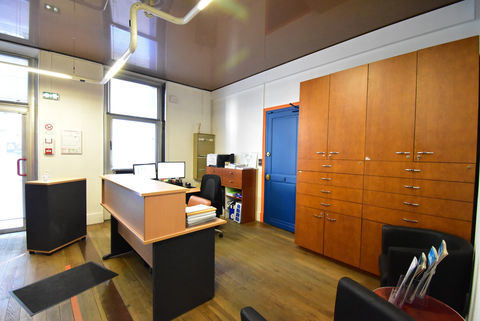 Local en rez de chauss&eacute;e 123m2 - Dom&egrave;ne 164500 38420 Domene