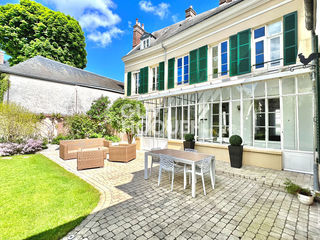  Maison � vendre 10 pi�ces 273 m�