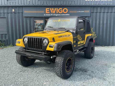 Jeep Wrangler 4.0 175CH / SAHARA BACHE 4WD / SUIVI COMPLET / 2000 occasion La Rochelle 17000