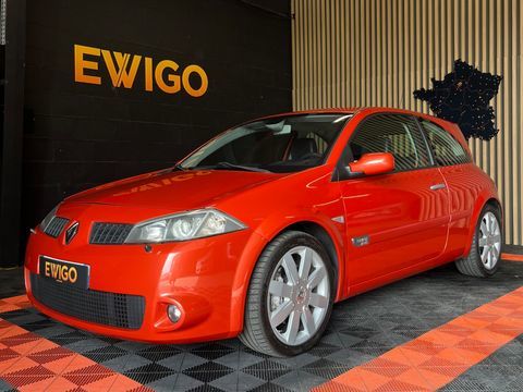 Renault M&eacute;gane 2.0 225 RS 2006 occasion Cou&euml;ron 44220