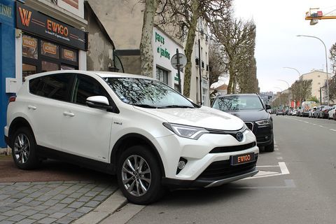 Toyota RAV 4 2.5 197H 155 HYBRID DYNAMIC EDITION Phase 2 2017 occasion Le Perreux-sur-Marne 94170