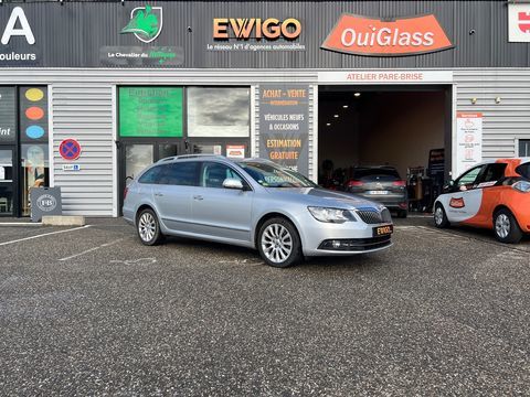 Skoda Superb COMBI 2.0 TDI 140 GREENTEC AMBITION DSG BVA / ENTRETIEN CONS 2014 occasion Agen 47000