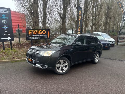 Mitsubishi Outlander 2.0L 200ch PHEV 4WD Instyle - ENTRETIEN COMPLET - TOIT OUVRA 2015 occasion Saint-Jean-du-Cardonnay 76150