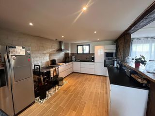  Villa � vendre 8 pi�ces 