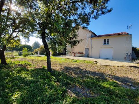   ENTRE SAINTES ET PONS Maison - 5 pi�ce(s) - 153 m�