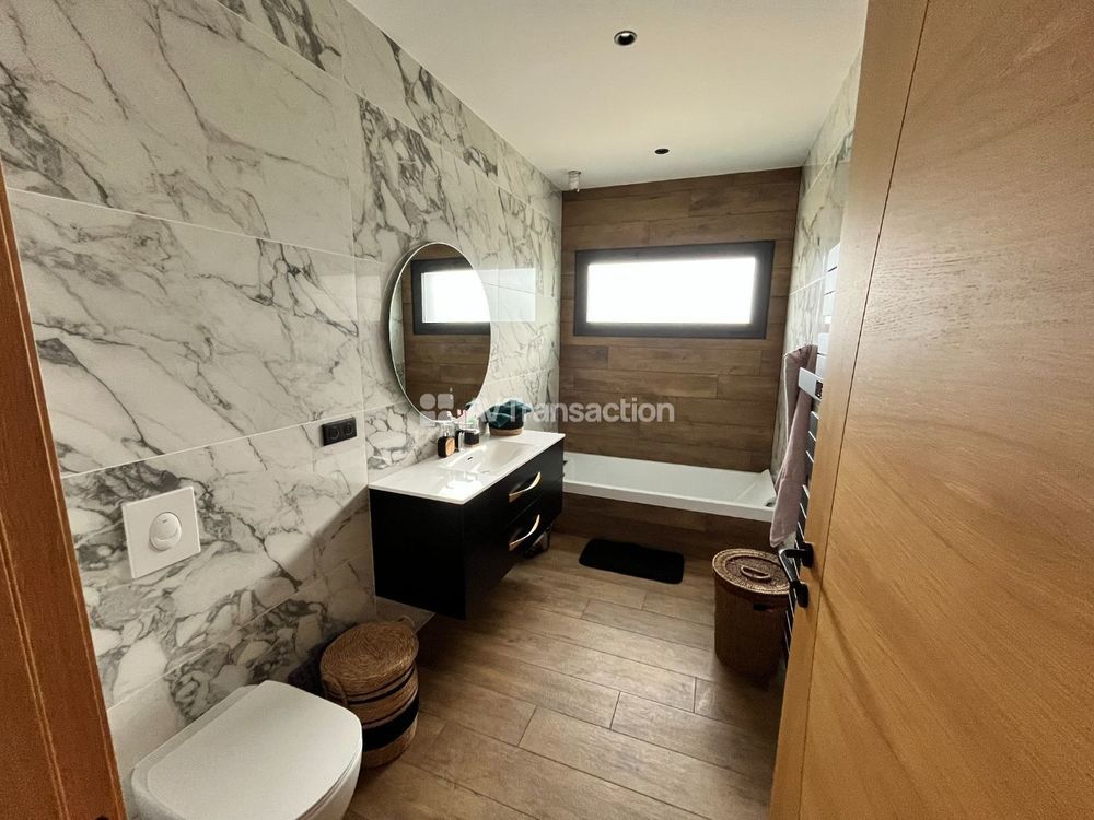 � vendre  Villa Afa (20167)