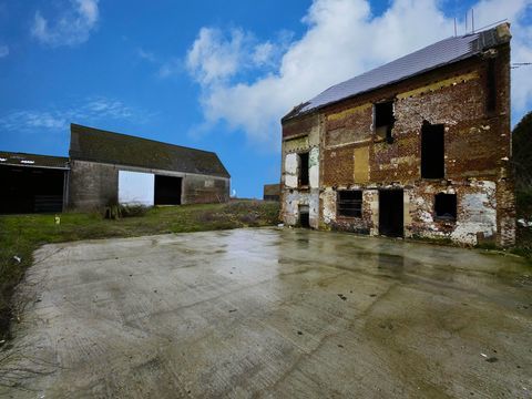   Corps de ferme � r�nover avec grange et hangar � Bohain Maison - 100 m�