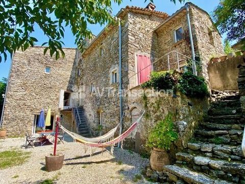   Mas en pierre avec g�te - 6810 m� de terrain Maison - 358 m�