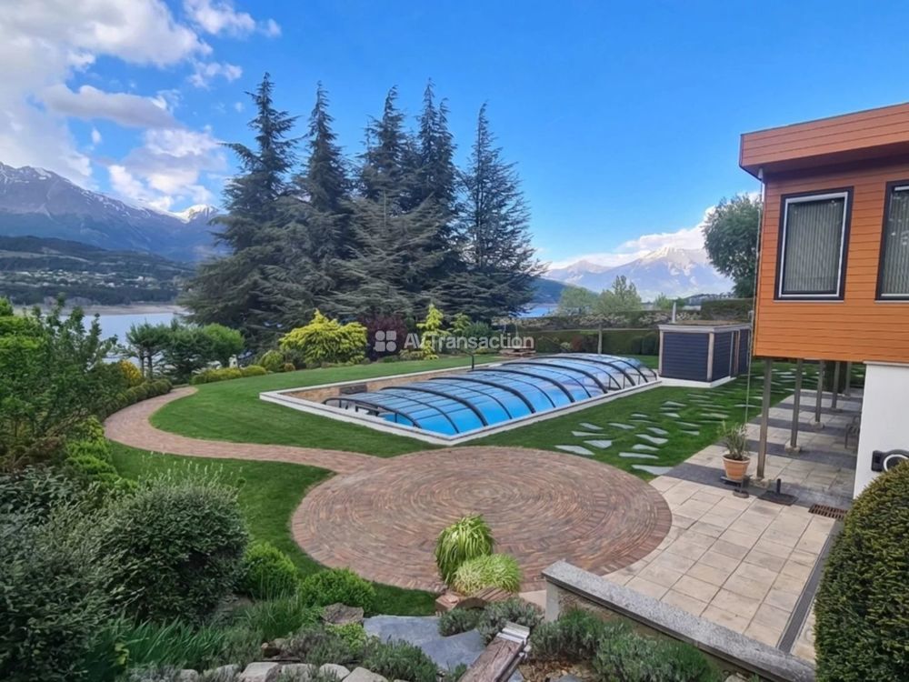 � vendre  Villa Savines-le-Lac (05160)