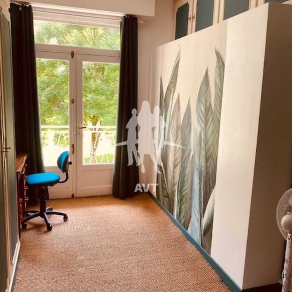 � vendre  Villa La Couronne (16400)