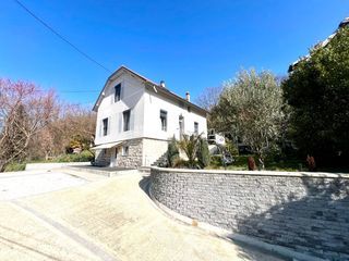  Villa � vendre 10 pi�ces 190 m�