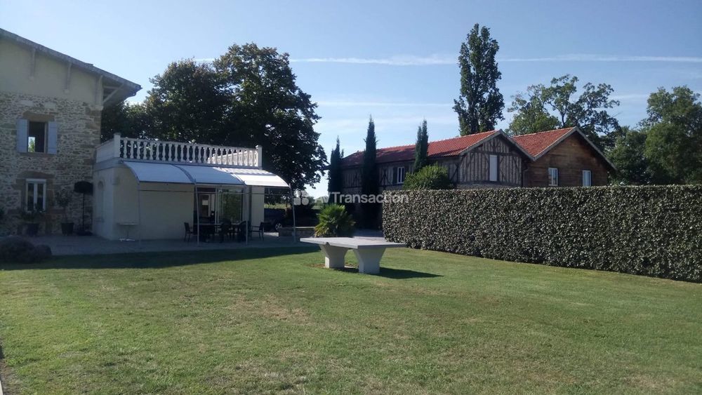 � vendre  Villa Meilhan (40400)