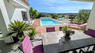  Villa � vendre 5 pi�ces 175 m�