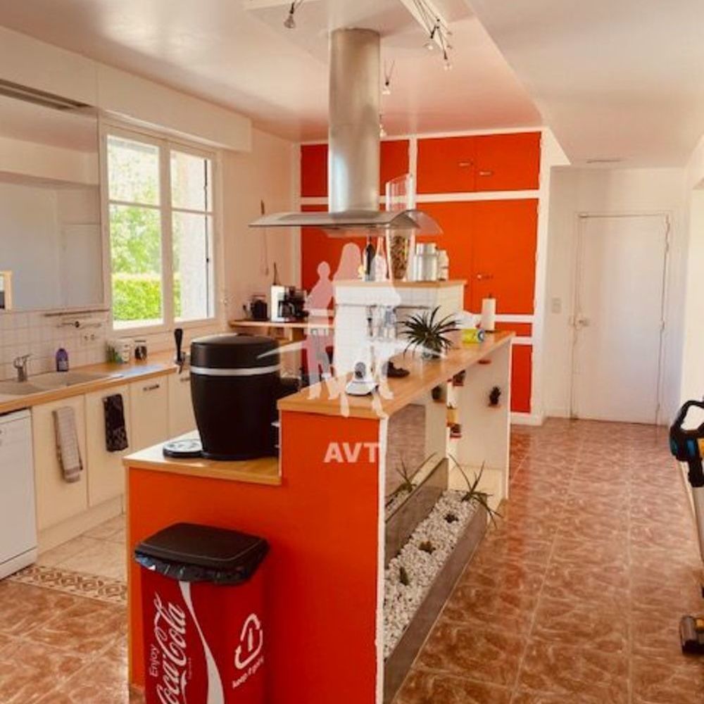 � vendre  Villa La Couronne (16400)