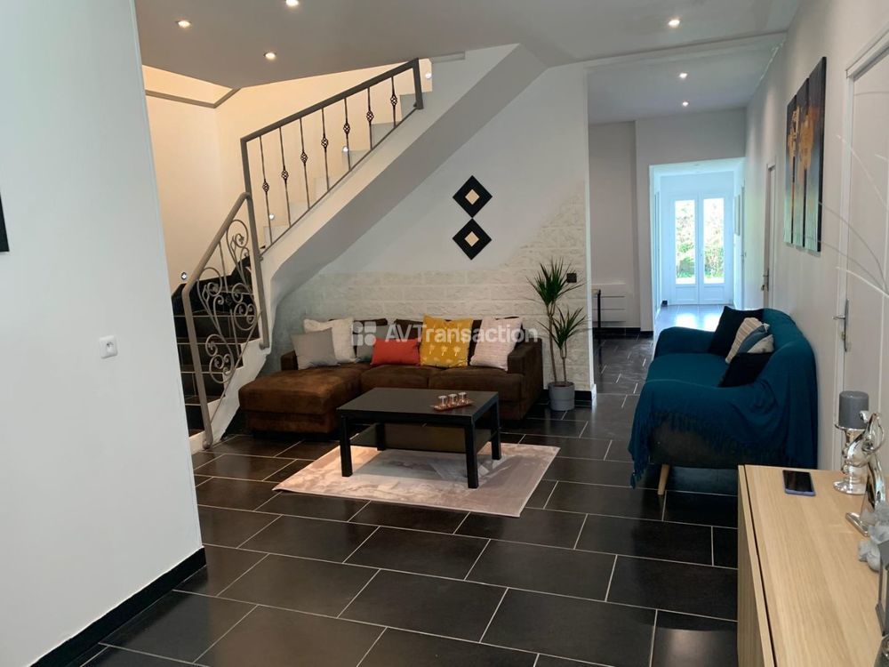 � vendre  Villa Bondy (93140)