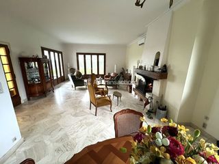  Maison � vendre 8 pi�ces 218 m�