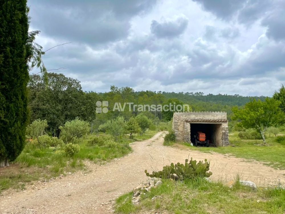 � vendre  Appartement Cotignac (83570)