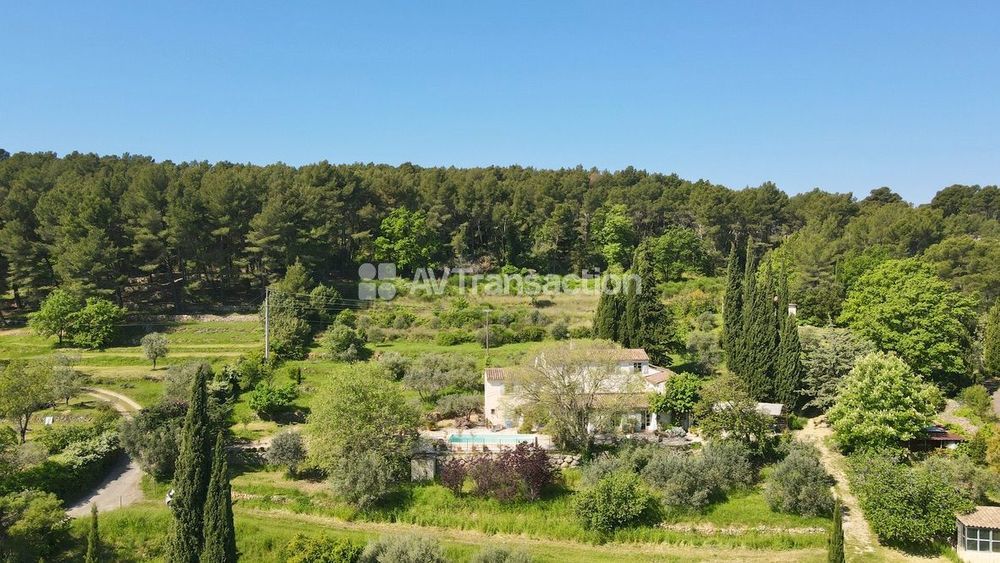 � vendre  Villa Flayosc (83780)