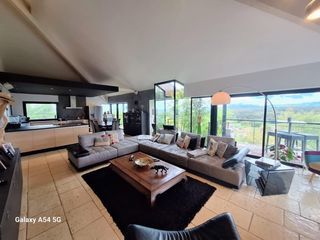  Maison � louer 6 pi�ces 300 m�