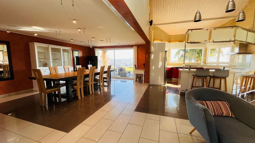 � vendre  Villa Contamine-Sarzin (74270)