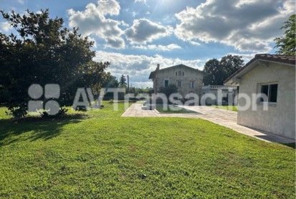 � vendre  Villa Meilhan (40400)