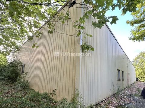 A vendre , Orgeval ( 78630 )  entrep&ocirc;ts 2815 m2 2386000 78630 Orgeval