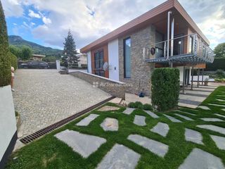  Villa � vendre 6 pi�ces 240 m�