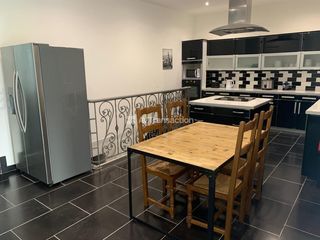  Villa � vendre 15 + pi�ces 