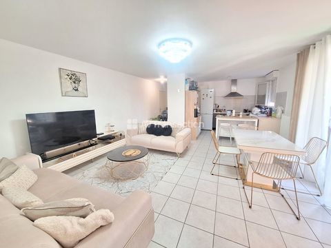   Tr�s beauT4 de 80m� de 2009 - RENOVE - BALCON 10 m�+ GARAGE Appartement - 4 pi�ce(s) - 80 m�