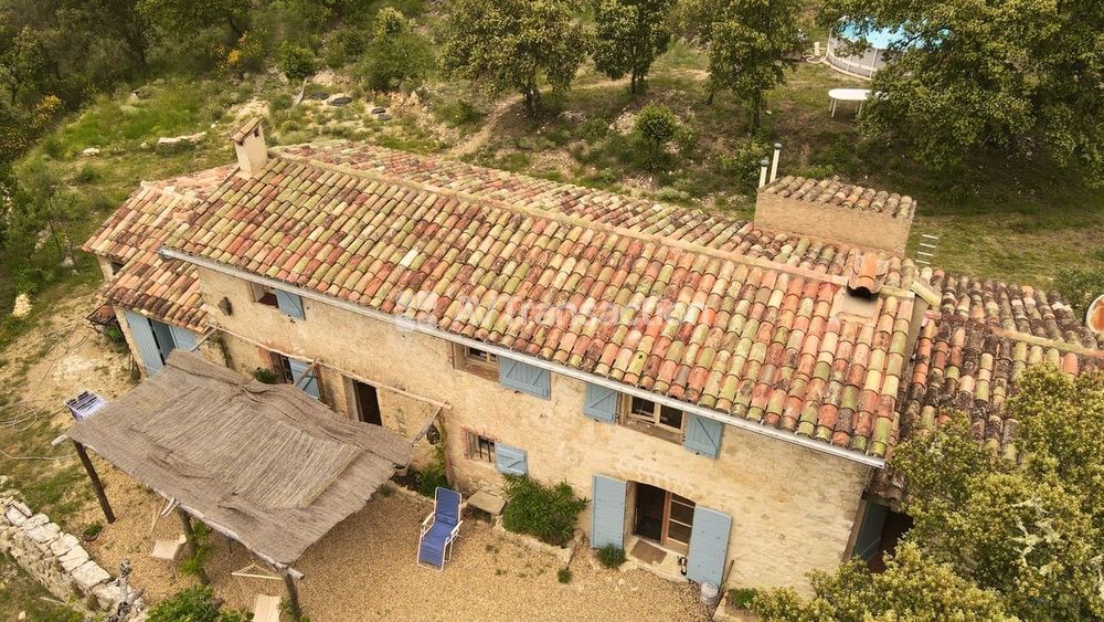 � vendre  Appartement Cotignac (83570)