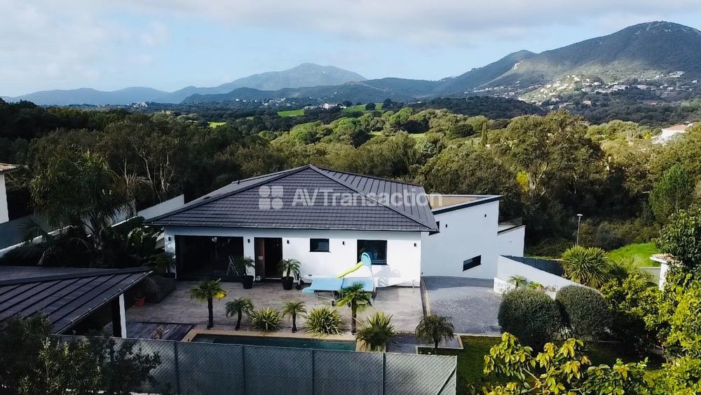 � vendre  Villa Afa (20167)