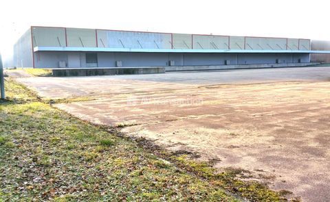 A vendre , Louviers ( 27400  ) ,entrep&ocirc;t 10670 m2 , terrain 3 ha 8790000 27400 Louviers