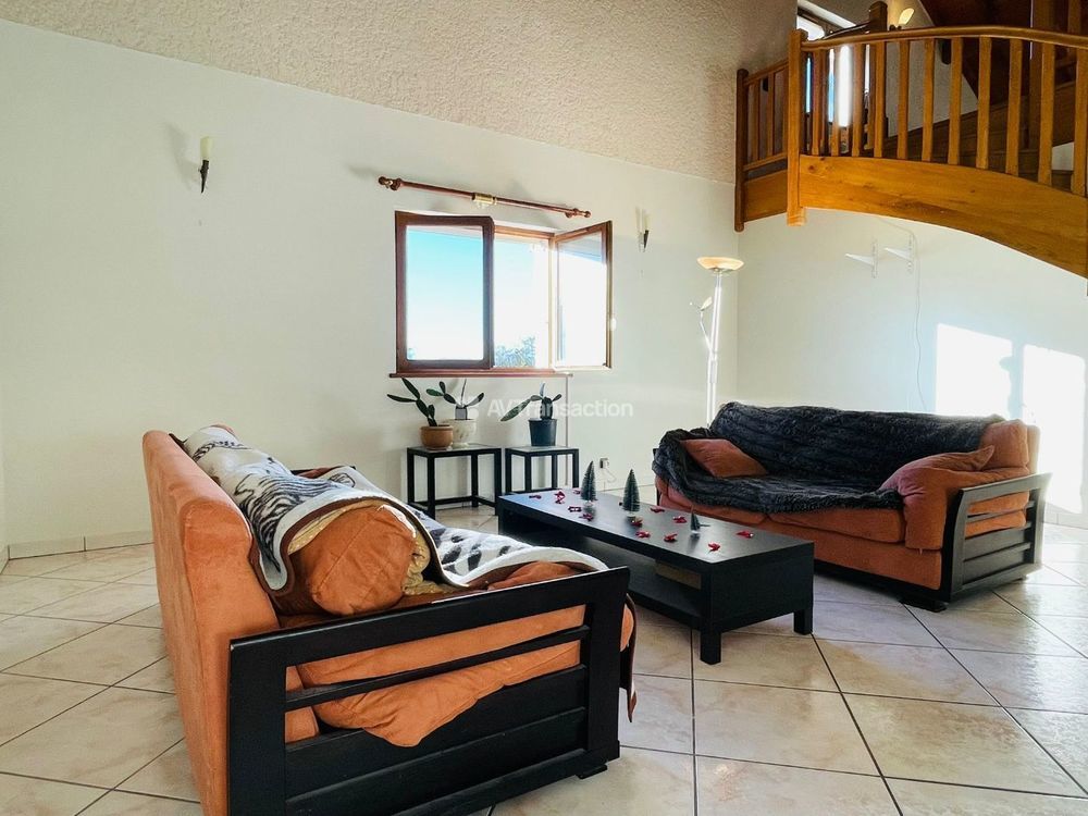 � vendre  Villa Beaumont (74160)