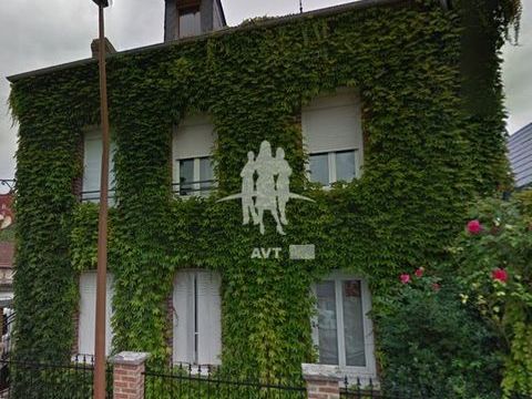   Propri�t� centre bourg Maison - 7 pi�ce(s) - 197 m�