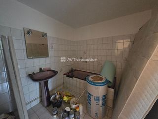  Villa � vendre 12 pi�ces 242 m�