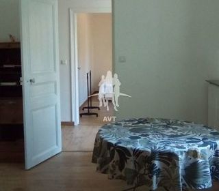  Immeuble � vendre 10 pi�ces 170 m�