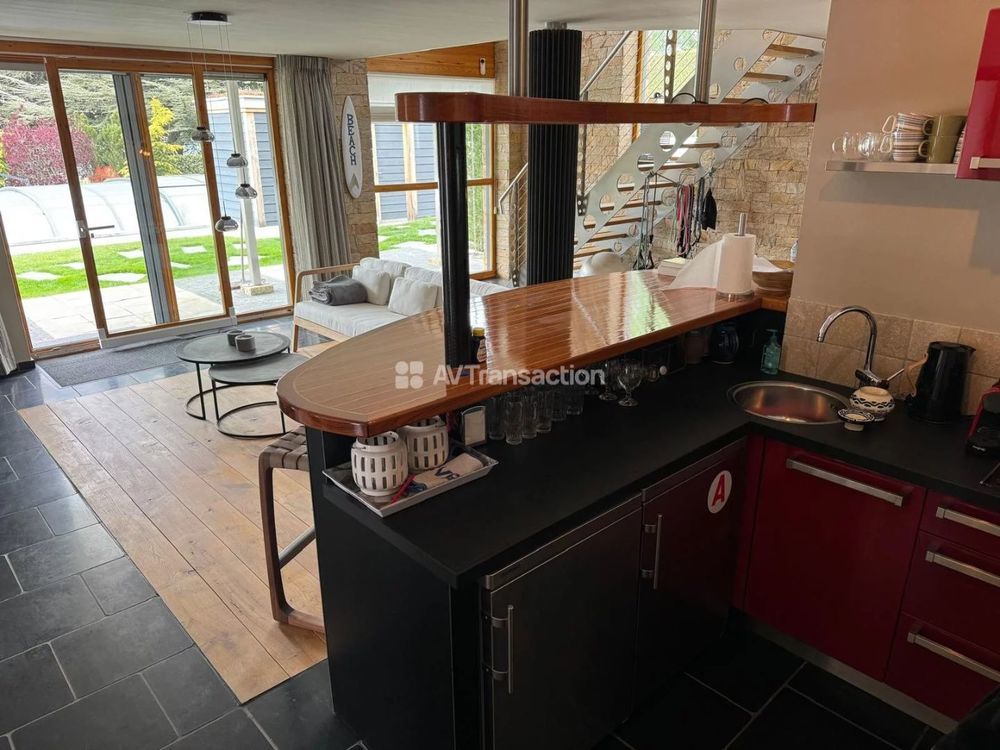 � vendre  Villa Savines-le-Lac (05160)