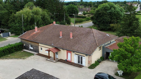   Ferme R�nov�e avec caract�re sur Grand Terrain Maison - 7 pi�ce(s) - 220 m�