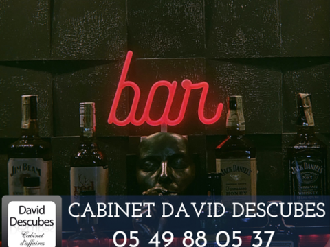 79. DEUX SEVRES. BAR RESTAURANT LICENCE 4 142480 79000 Niort