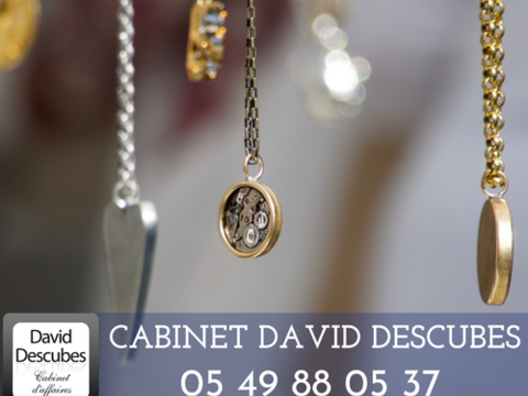 44 LOIRE ATLANTIQUE. COMMERCE DE BIJOUTERIE FANTAISIE A VENDRE EN GALERIE MARCHANDE HYPERMARCHE PERIPHERIE DE 164400 44000 Nantes