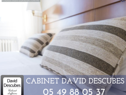 HOTEL *** 15 num&eacute;ros RESTAURANT (LOGIS HOTEL) 657600 49000 Angers