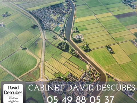 VIENNE (86). A vendre terrain nu de 18 000m2 environ en zone d'activit&eacute;. 390034 86000 Poitiers