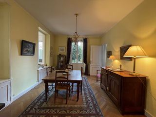  Propri�t�/ch�teau � vendre 11 pi�ces 240 m�