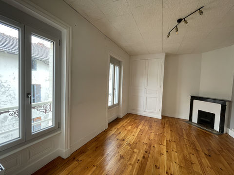   Maison de village r�nov�e Maison - 3 pi�ce(s) - 65 m�