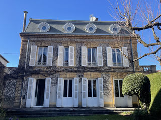  Propri�t�/ch�teau � vendre 11 pi�ces 240 m�